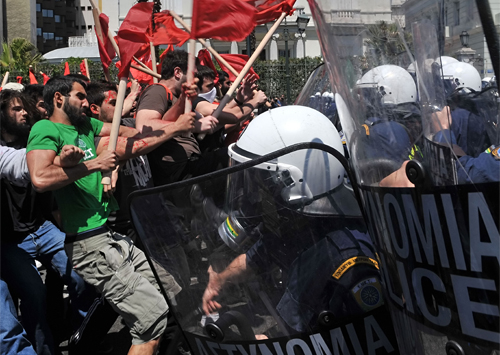 12.02.27_Grécia o elo frágil_Ruy Braga